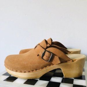 No. 6 Mid Heel Sz 8.5-9 Closed Toe Clogs